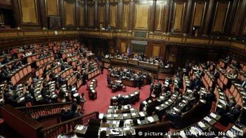 Більшість італійців проголосували за скорочення складу парламенту
