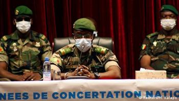 Переворот у Малі: військові звільнили президента і прем’єра