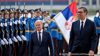 Заклик Шольца визнати Косово обурив президента Сербії