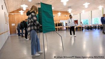 Запекла боротьба лівих і правих: у Швеції відбуваються вибори парламенту
